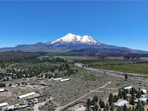 10 Timber Rd, Montague, CA 96064