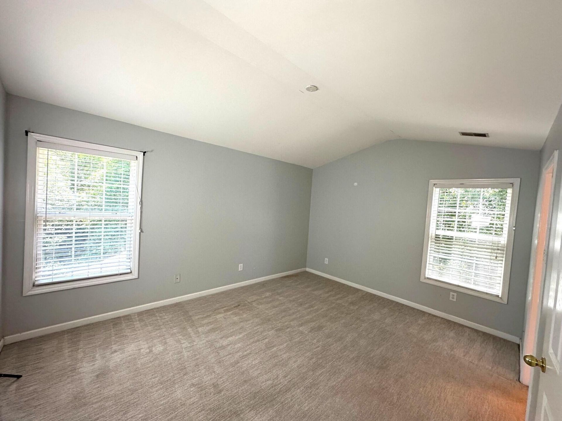 2858 Woodland Park Drive Photo 32