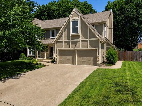 1608 NE 81st Street, Kansas City, MO 64118