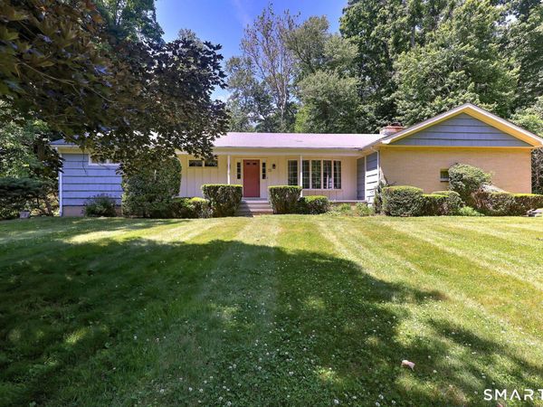 8 Mayflower , Norwalk, CT 06851