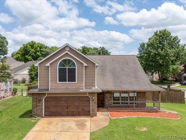 529 S Tamarack Avenue, Broken Arrow, OK 74012