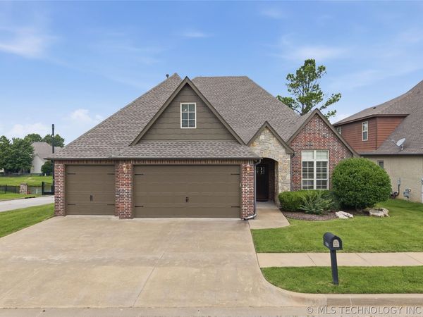 11248 S 75th Avenue E, Bixby, OK 74008