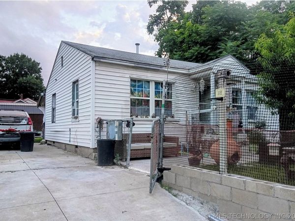 1827 W Archer Street, Tulsa, OK 74127