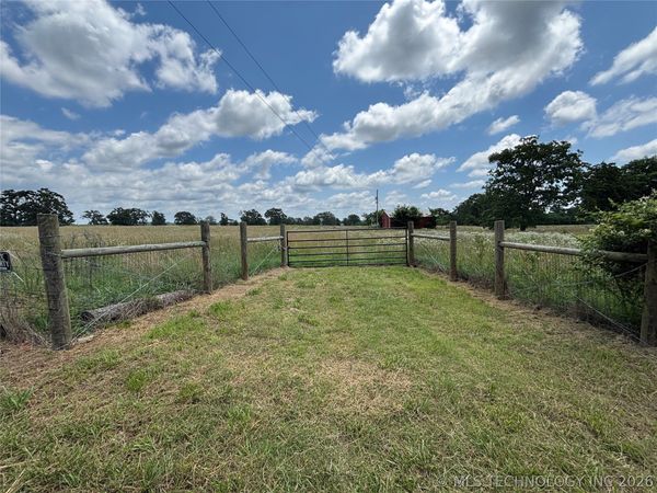 7236 State Highway 82 N, Spavinaw, OK 74366