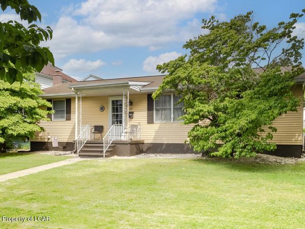 25 S Atherton Avenue, Kingston, PA 18704