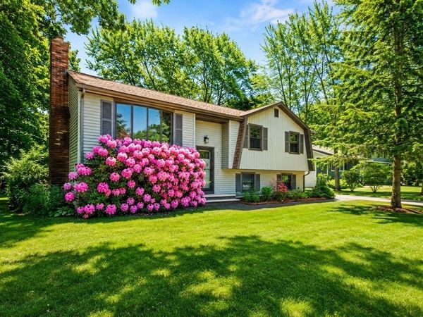 41 William Kelly Rd, Stoughton, MA 02072