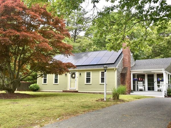 64 Roseland Ter, Barnstable, MA 02648