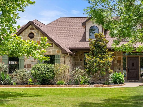343 Colorado DR, Cedar Creek, TX 78612