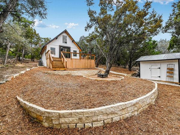 21112 Brewer LN, Lago Vista, TX 78645