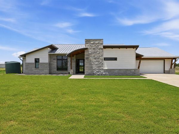 374 County Road 236, Florence, TX 76527