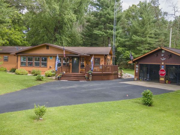 1879 Lakeview Drive, Friendship, WI 53934