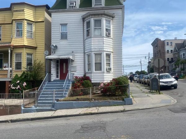 173 Elm Street , Yonkers, NY 10701