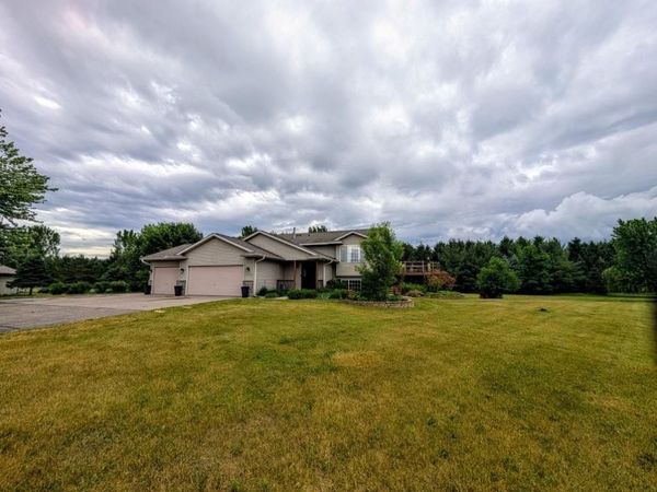 1472 111th Street , New Richmond, WI 54017