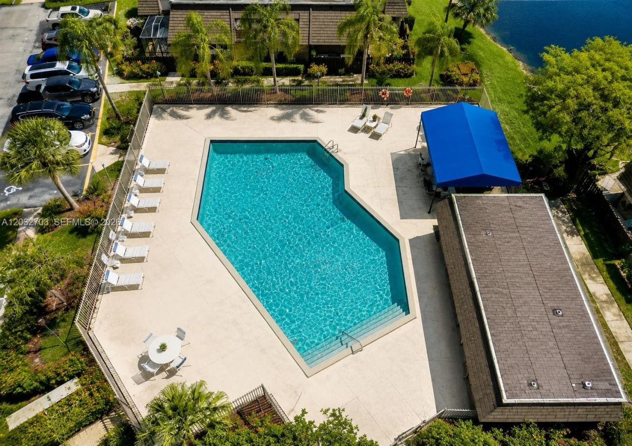 2560 NW 99th Ave, Coral Springs, FL 33065 Photo