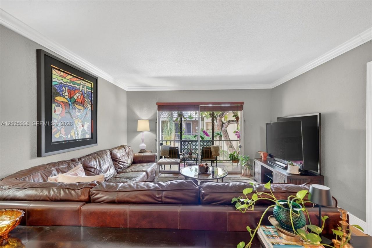 7917 SW 104th St, Unit 201F, Miami, FL 33156 Photo