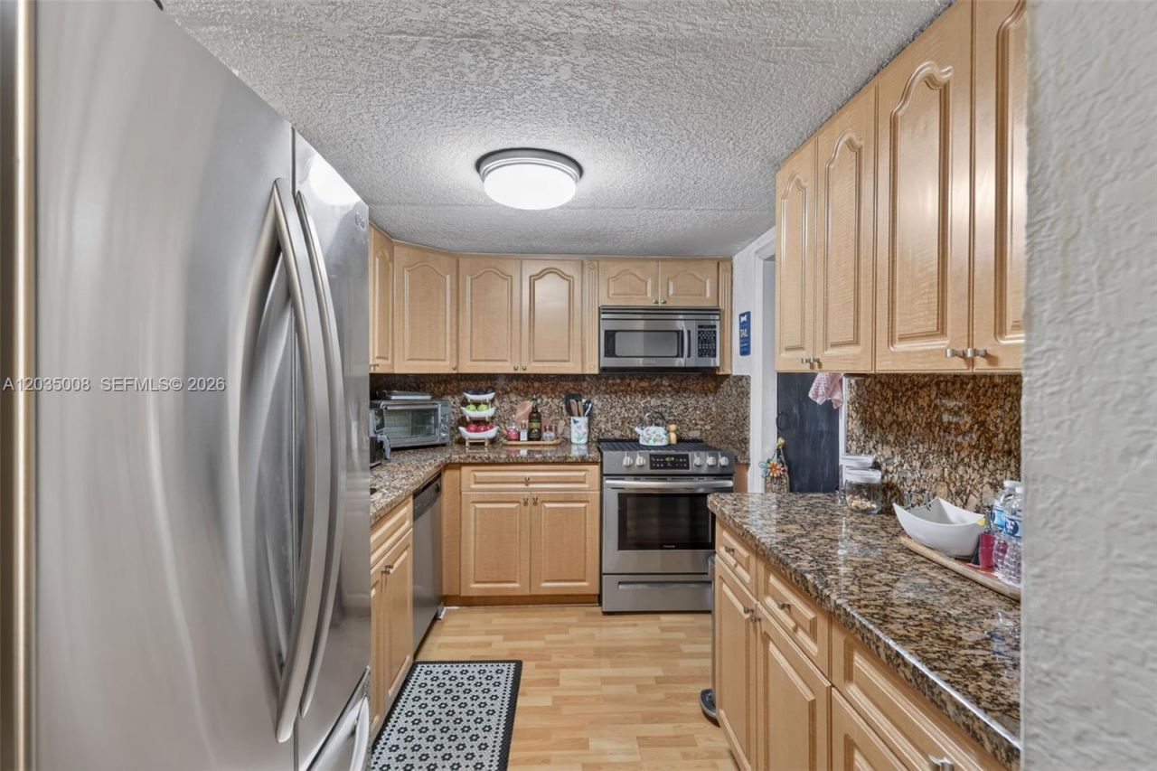 7917 SW 104th St, Unit 201F, Miami, FL 33156 Photo