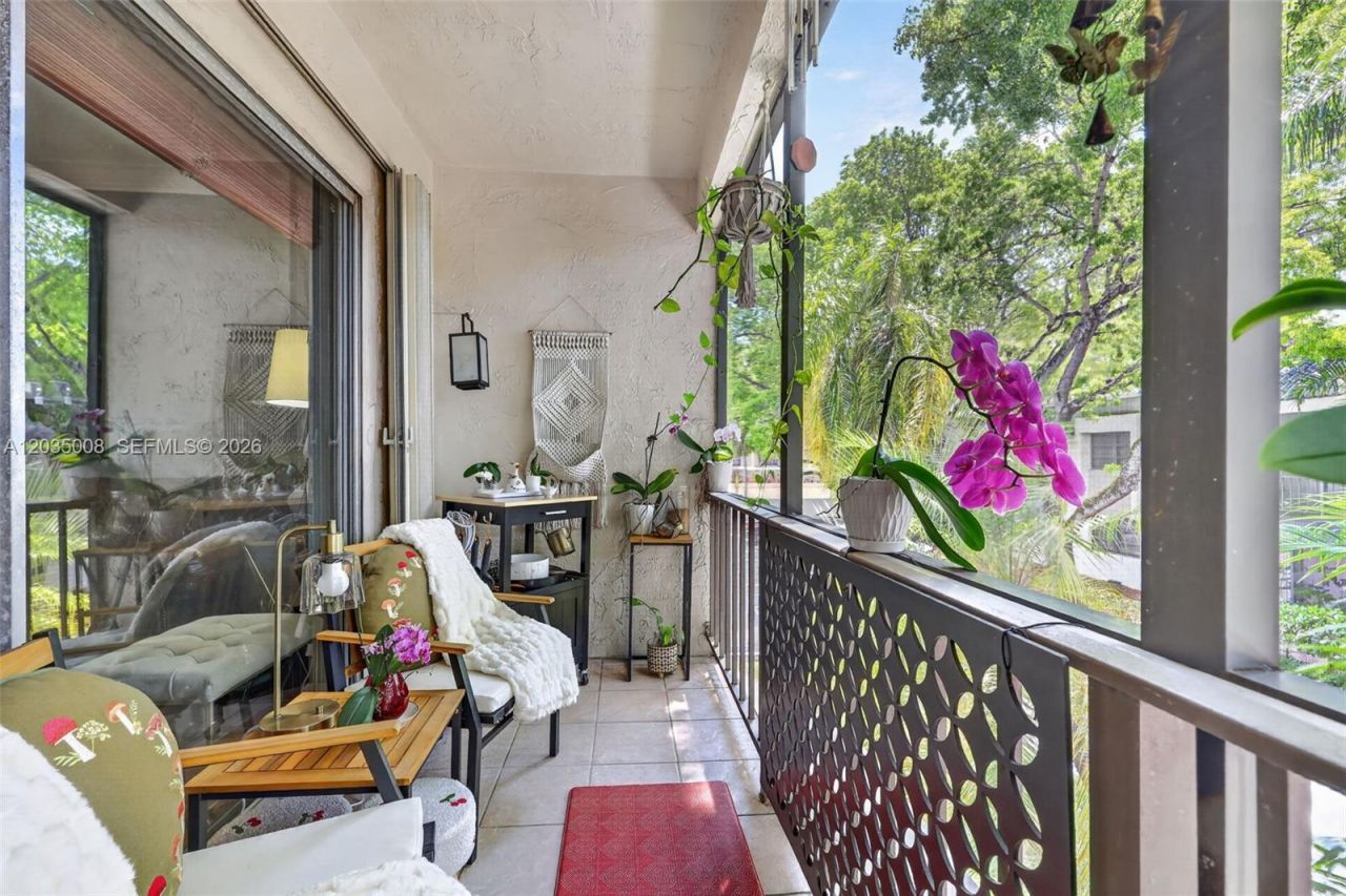 7917 SW 104th St, Unit 201F, Miami, FL 33156 Photo