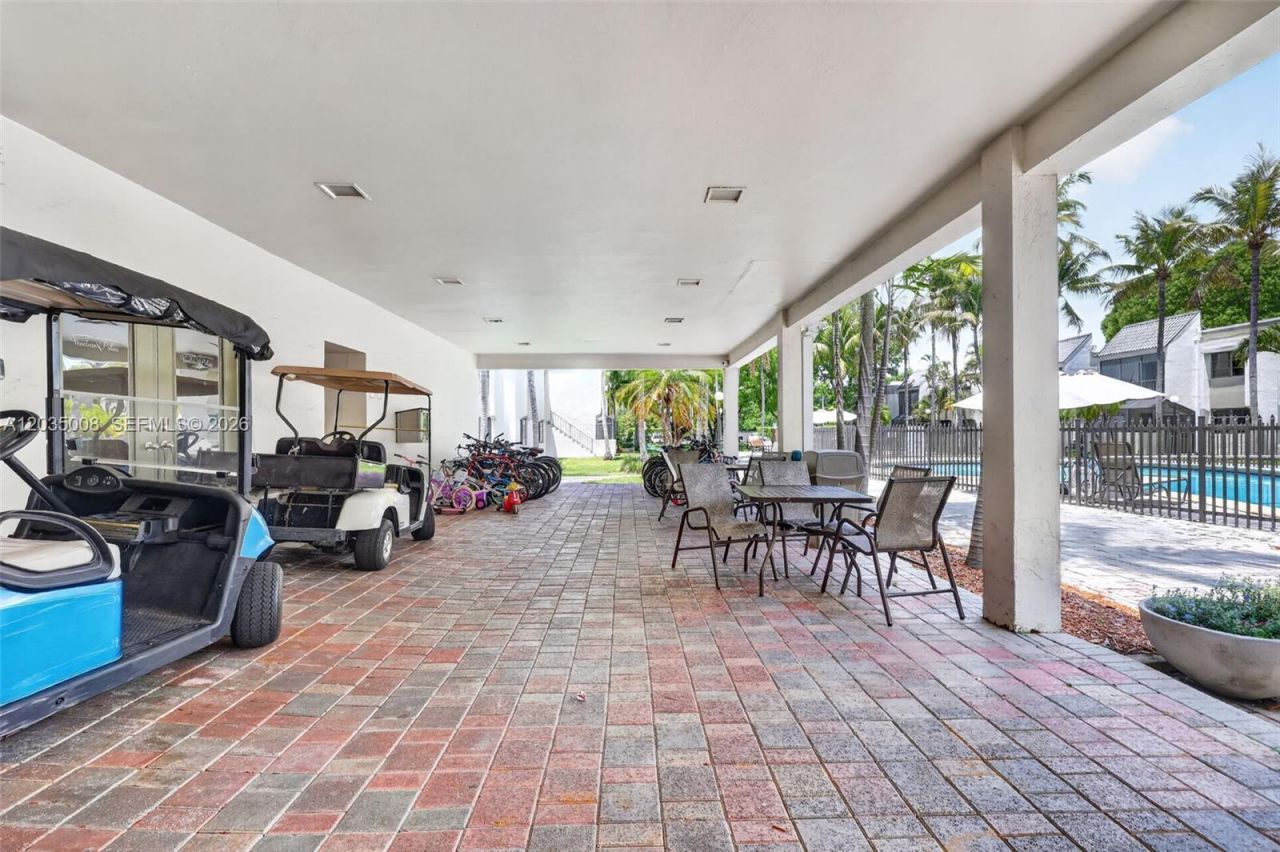 7917 SW 104th St, Unit 201F, Miami, FL 33156 Photo