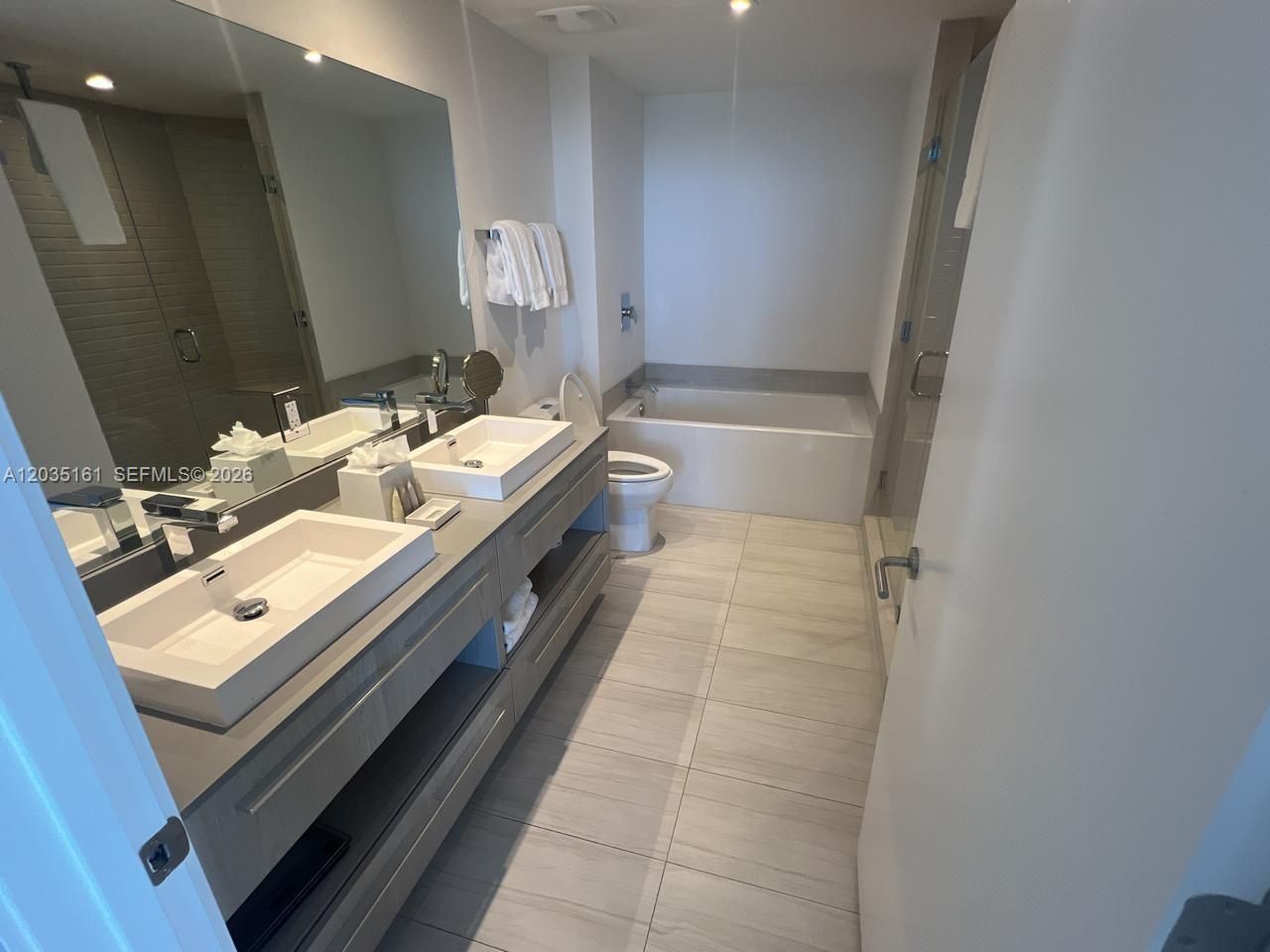 4010 S Ocean Dr , Unit R2402, Hollywood, FL 33019 Photo