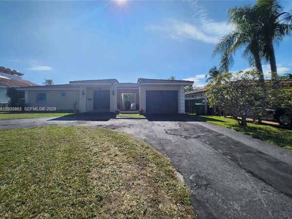 8764 SW 54th Ter , Unit Efficiency, Miami, FL 33165