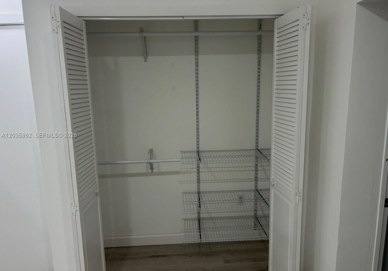 8764 SW 54th Ter, Unit Efficiency, Miami, FL 33165 Photo
