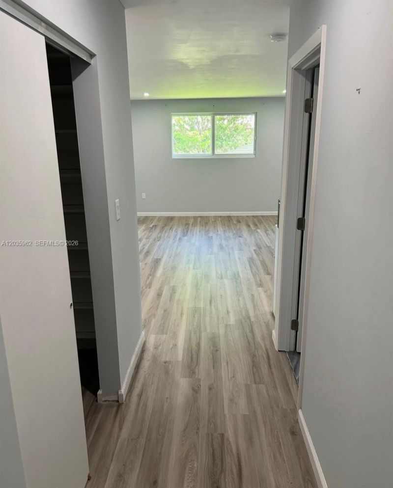 8764 SW 54th Ter, Unit Efficiency, Miami, FL 33165 Photo
