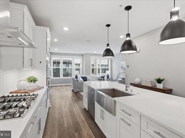 213 MARKET SQUARE NW , Unit 19, VIENNA, VA 22180