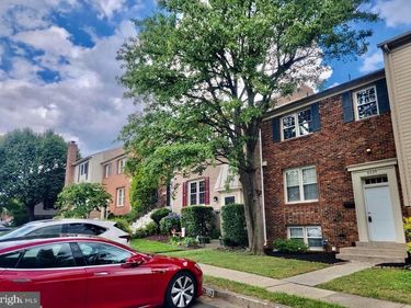 8029 SLEEPY VIEW LANE , SPRINGFIELD, VA 22153