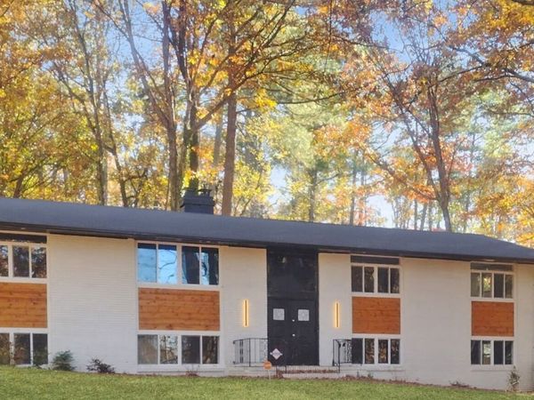 2541 Peyton Woods Trail SW, Atlanta, GA 30311