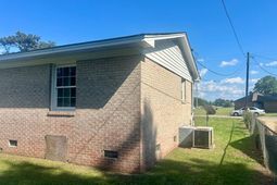 213 E Pickens St.  photo 4
