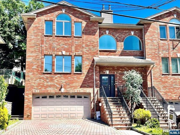 212 7th A, Unit A, PALISADES PARK, NJ 07650