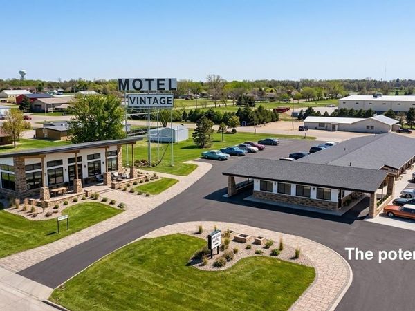 1409 Cedar St, Beresford, SD 57004