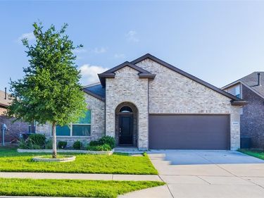 2409 Indian Head Drive, Fort Worth, TX 76177
