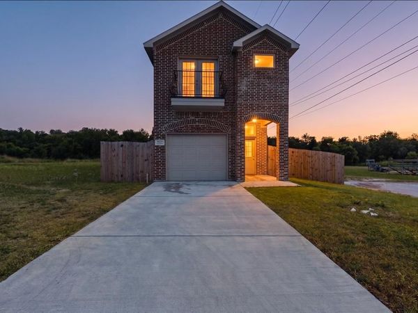 5017 Pickett Street, Greenville, TX 75401