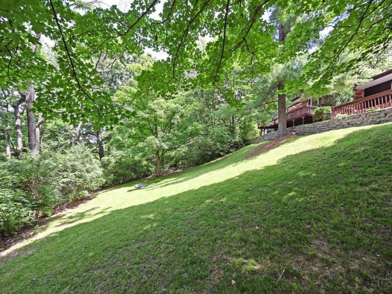 10854 Wyscarver Road, Sharonville, OH 45241 Photo 4