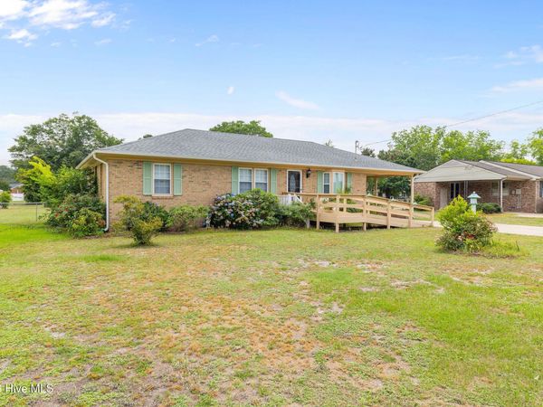 106 Pinewood Drive, Goldsboro, NC 27534