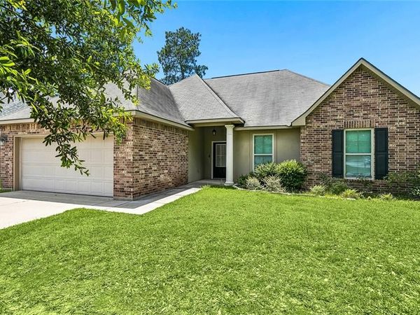 925 WESTON Drive , Slidell, LA 70458