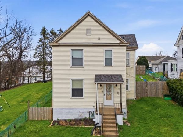 32 Shannon Ave , Washington, PA 15301
