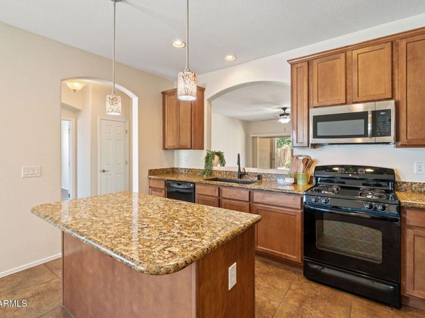 2924 E COCONINO Drive, Gilbert, AZ 85298