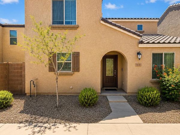 8224 W ALBENIZ Place, Phoenix, AZ 85043