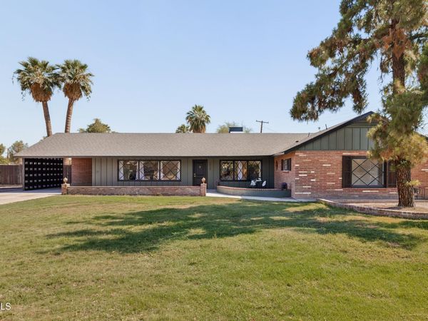 2528 N 48TH Place N, Phoenix, AZ 85008