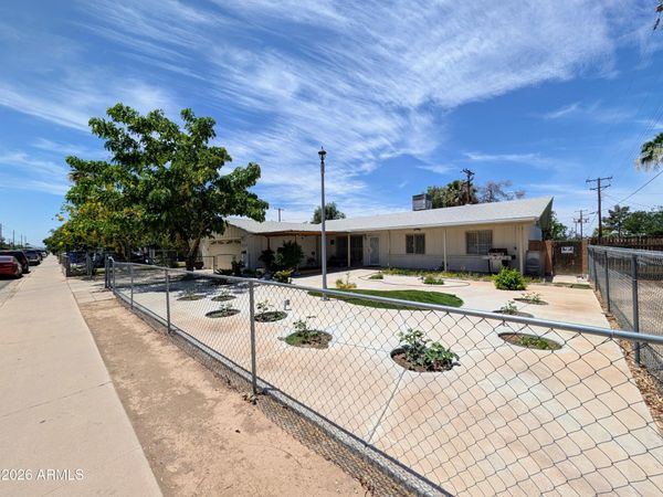 7364 N 39TH Avenue, Phoenix, AZ 85051