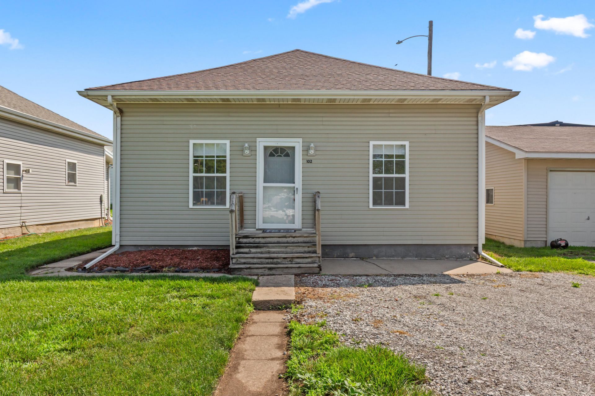 102 5th Street, Neola, IA 51559 Main Photo
