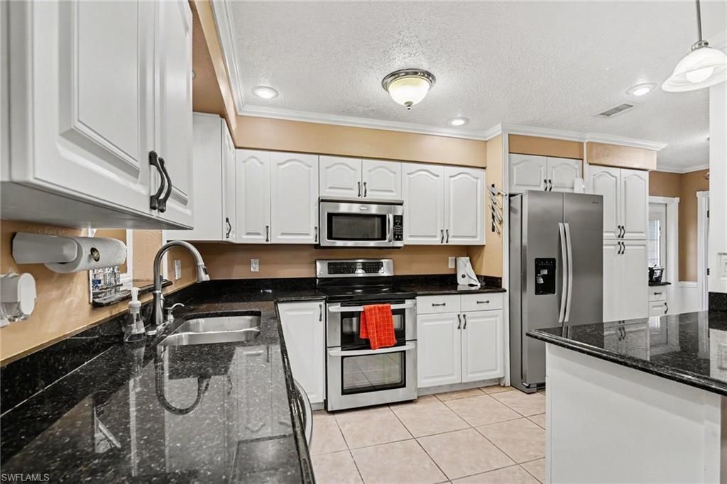 2136 Flora Ave , Fort Myers, FL 33907 Photo