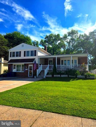 649 HUTCHINSON TERRACE, HOLMES, PA 19043