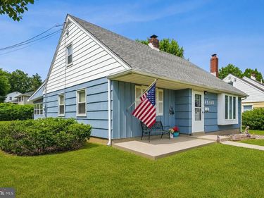1 E HARRIS AVENUE , MOORESTOWN, NJ 08057