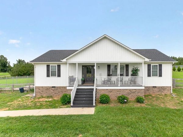 4267 PIN OAK RD, PROSPECT, VA 23960