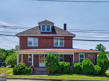 940 PETERS MOUNTAIN ROAD , DAUPHIN, PA 17018