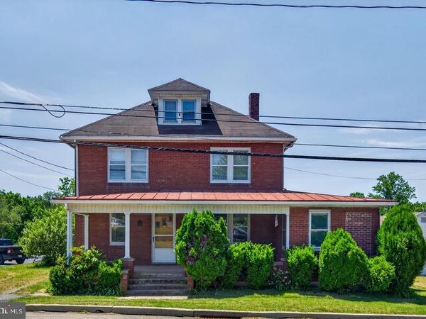 940 PETERS MOUNTAIN ROAD , DAUPHIN, PA 17018