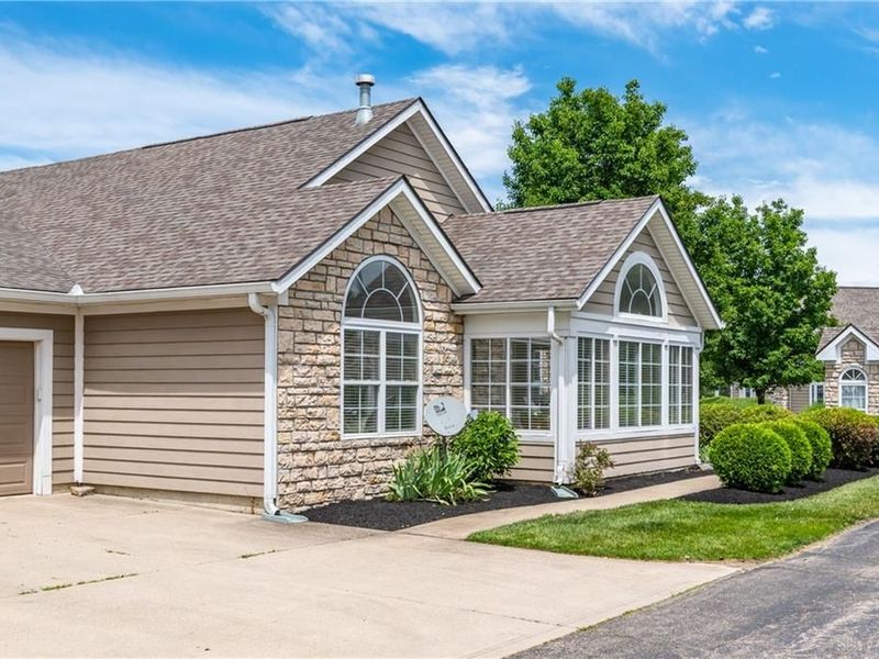 41 Aberdeen Village Drive, Beavercreek, OH 45430 Photo 4
